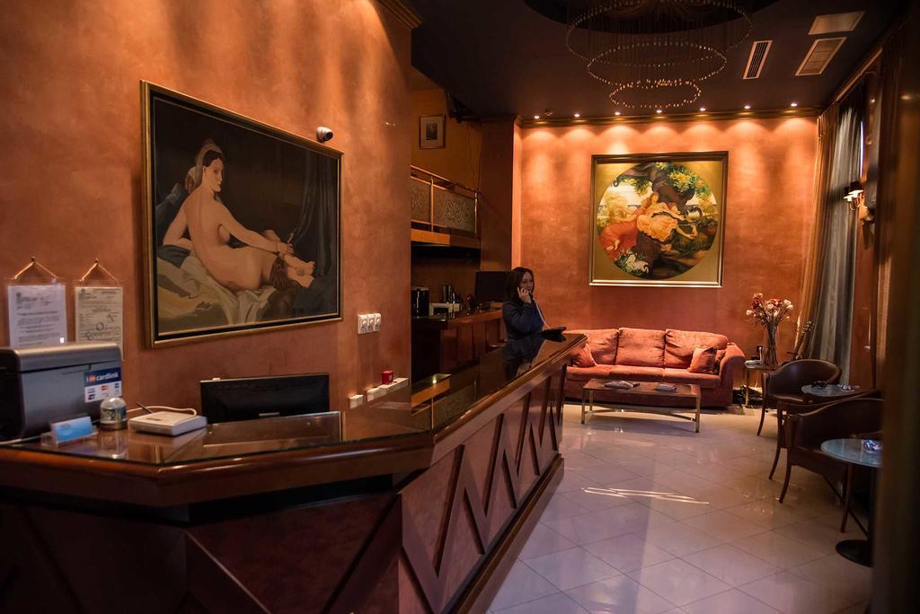 Alfa Hotel Пирей Экстерьер фото